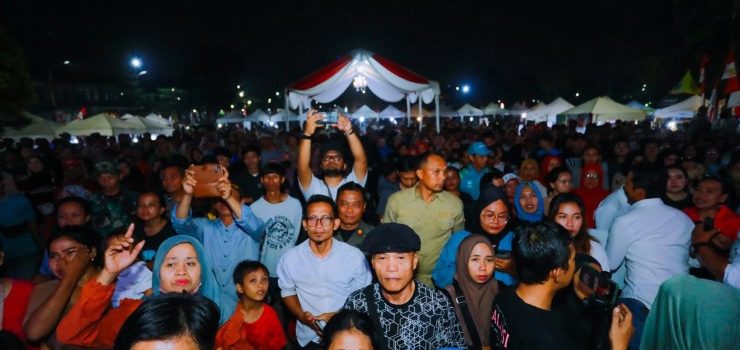 Bersama Ribuan Masyarakat, Pilar Saga Ramaikan Festival Kemerdekaan di Pondok Aren